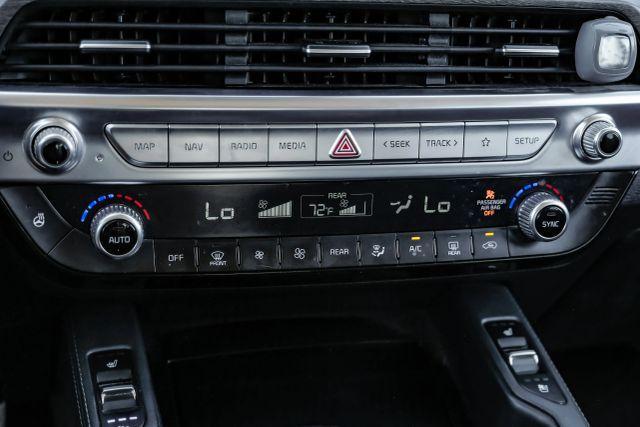 Photo of 2020 White Kia Telluride