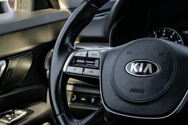 Photo of 2020 White Kia Telluride