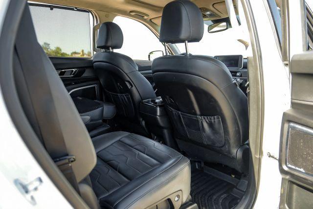Photo of 2020 White Kia Telluride