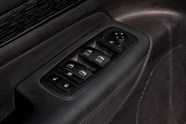 Photo of 2020 White Jeep Grand Cherokee