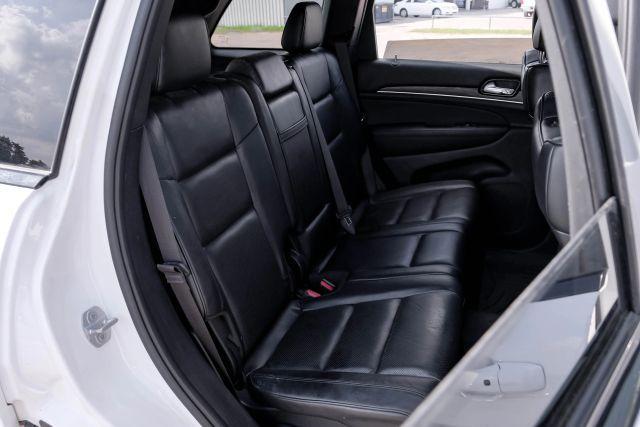 Photo of 2020 White Jeep Grand Cherokee