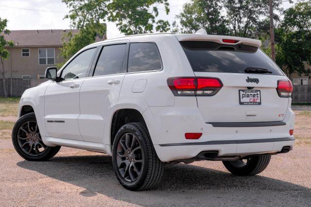 Photo of 2020 White Jeep Grand Cherokee