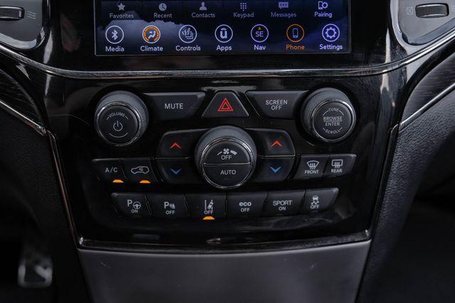 Photo of 2020 White Jeep Grand Cherokee
