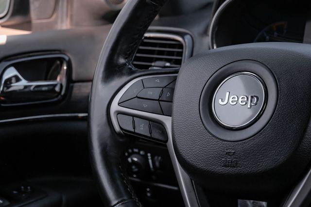Photo of 2020 White Jeep Grand Cherokee