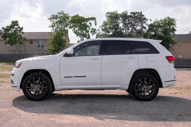 Photo of 2020 White Jeep Grand Cherokee
