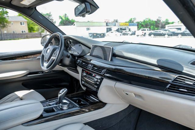 Photo of 2018 White BMW X5