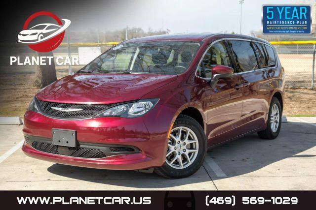 2023 Chrysler Voyager