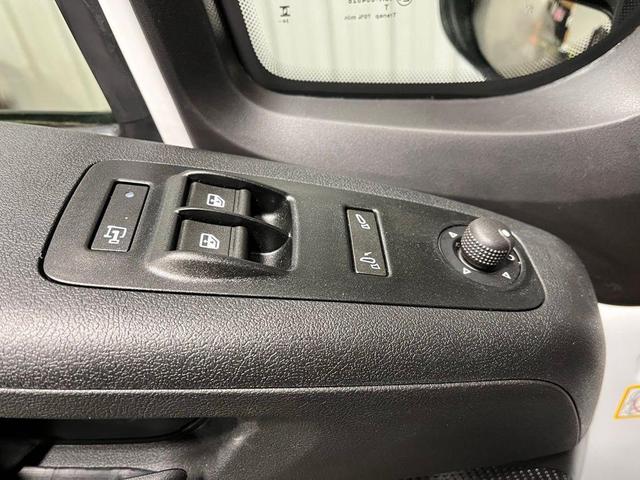 Photo of 2025 Bright White Clearcoat RAM ProMaster 2500