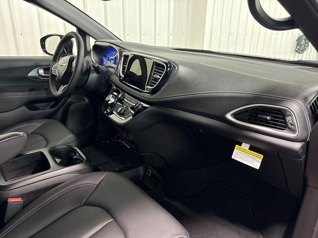 Photo of 2026 Red Chrysler Pacifica