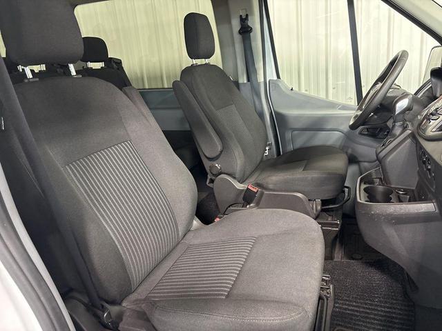 Photo of 2016 Oxford White Ford Transit-350