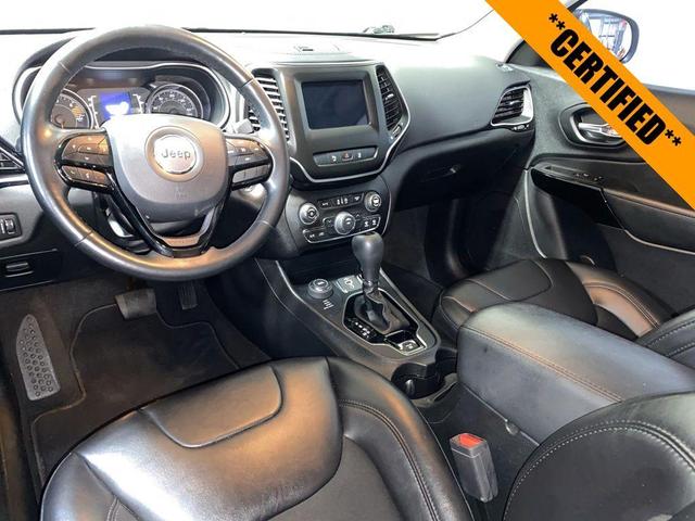 Photo of 2021 Diamond Black Jeep Cherokee