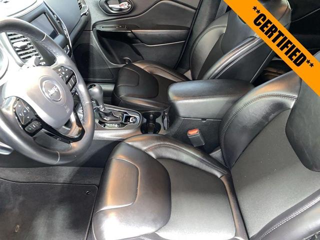 Photo of 2021 Diamond Black Jeep Cherokee