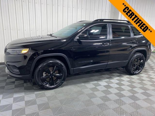 Photo of 2021 Diamond Black Jeep Cherokee