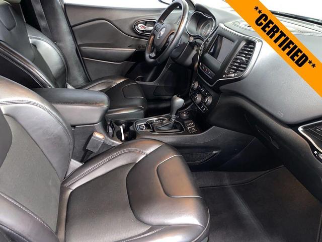 Photo of 2021 Diamond Black Jeep Cherokee
