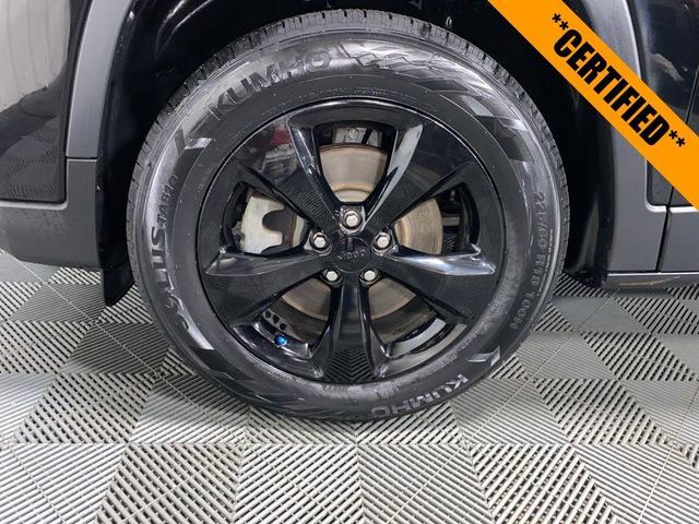 Photo of 2021 Diamond Black Jeep Cherokee