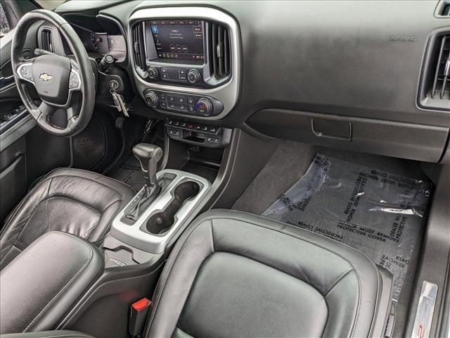 Photo of 2019 Summit White Chevrolet Colorado