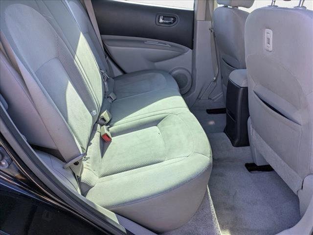 Photo of 2012 Super Black Nissan Rogue