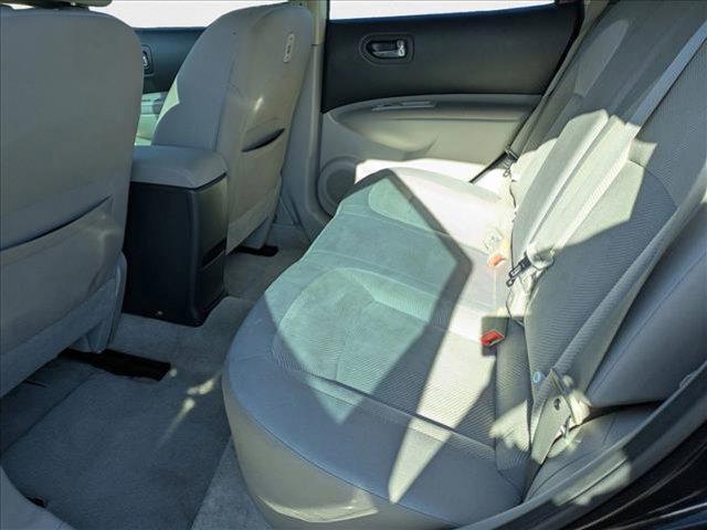 Photo of 2012 Super Black Nissan Rogue