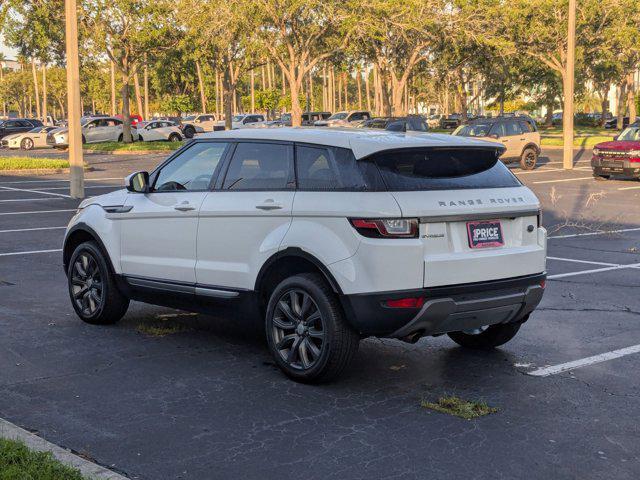 Photo of 2017 Fuji White Land Rover Range Rover Evoque