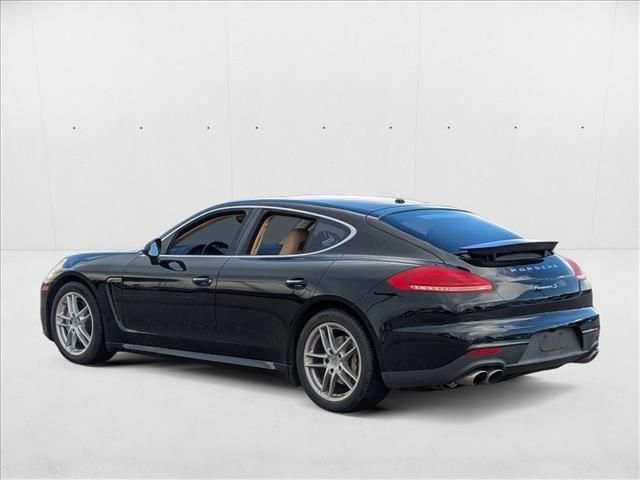 Photo of 2016 Jet Black Metallic Porsche Panamera