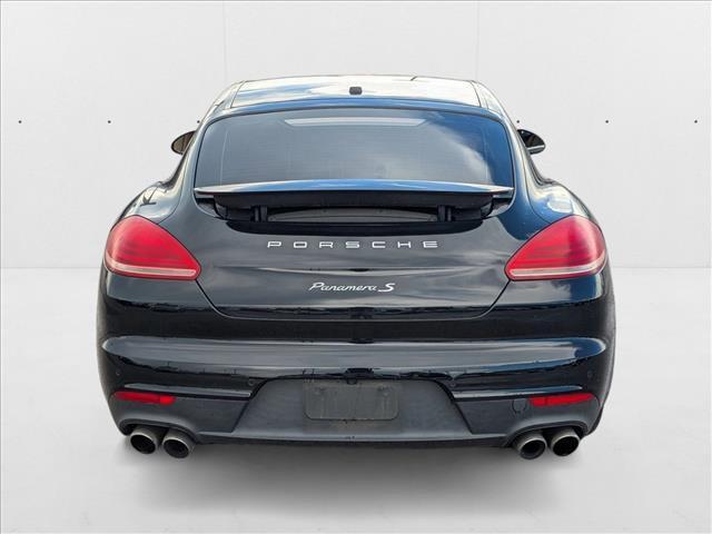 Photo of 2016 Jet Black Metallic Porsche Panamera