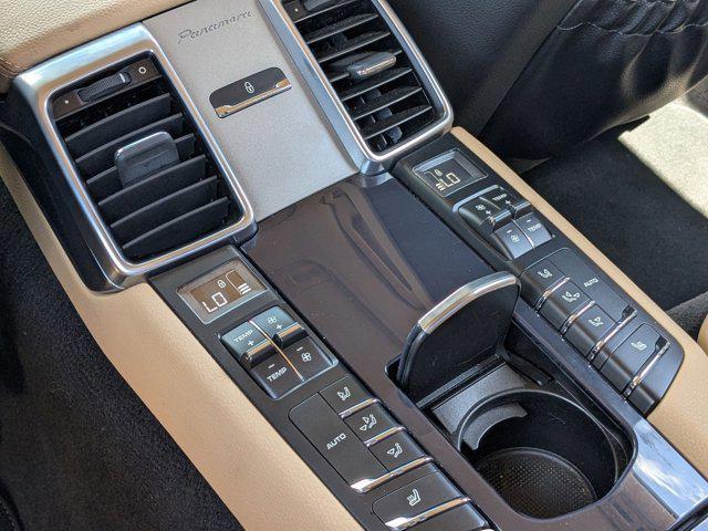 Photo of 2016 Jet Black Metallic Porsche Panamera