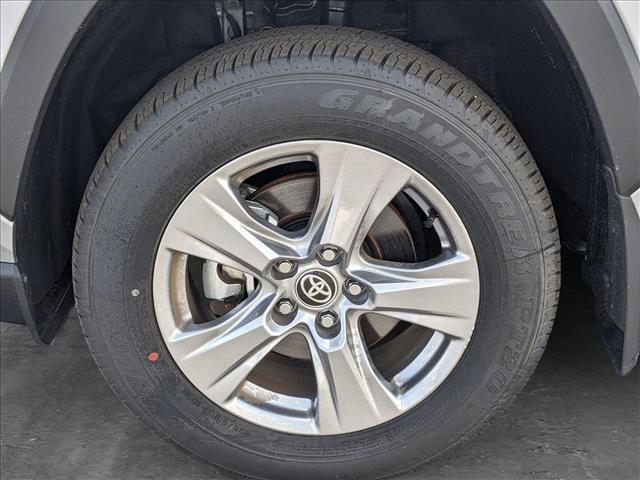 Photo of 2024 Silver/Gray Toyota RAV4