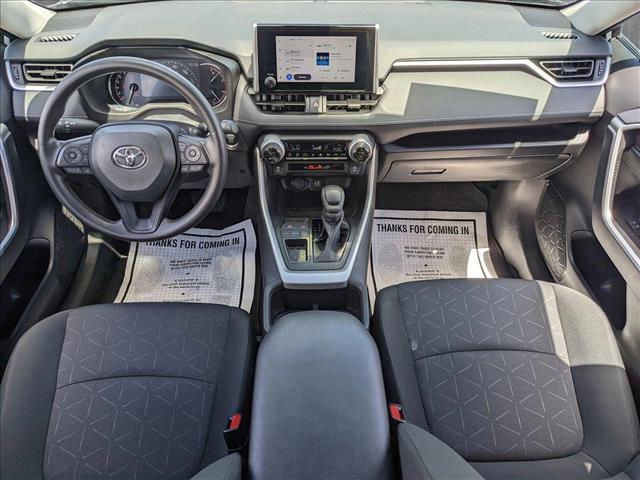 Photo of 2024 Silver/Gray Toyota RAV4