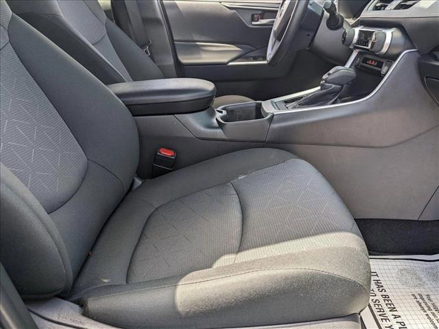 Photo of 2024 Silver/Gray Toyota RAV4