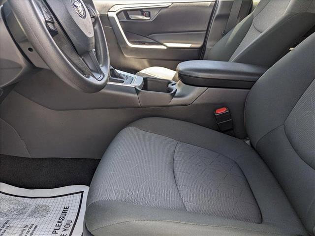 Photo of 2024 Silver/Gray Toyota RAV4