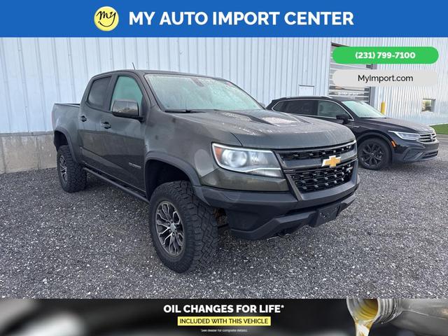 Photo of 2018 Deepwood Green Metallic Chevrolet Colorado
