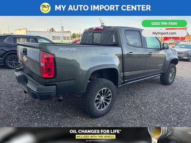 Photo of 2018 Deepwood Green Metallic Chevrolet Colorado