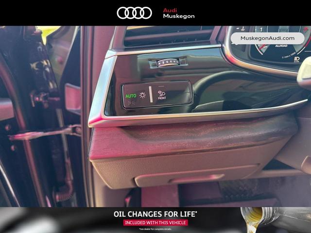 Photo of 2025 Waitomo Blue Metallic Audi Q7