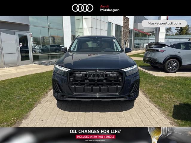 Photo of 2025 Waitomo Blue Metallic Audi Q7