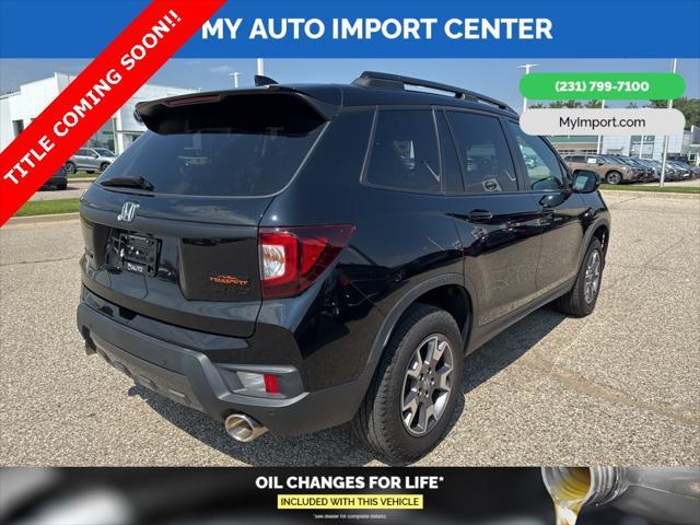 Photo of 2022 Crystal Black Pearl Honda Passport