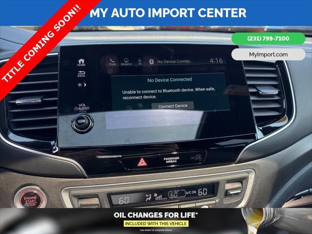Photo of 2022 Crystal Black Pearl Honda Passport