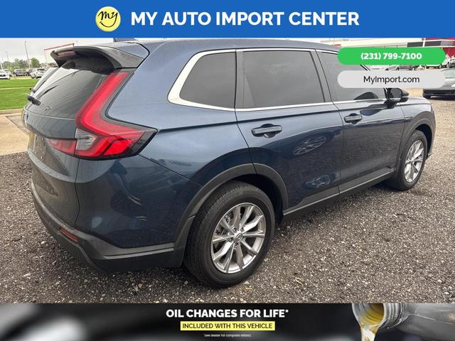 Photo of 2023 Still Night Pearl Honda CR-V