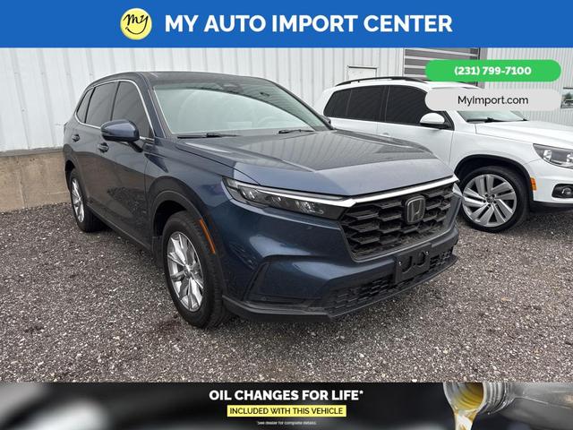 Photo of 2023 Still Night Pearl Honda CR-V