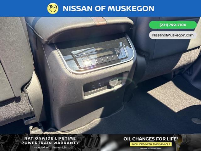 Photo of 2025 Everest White Pearl Tricoat Nissan Armada