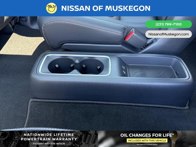 Photo of 2025 Everest White Pearl Tricoat Nissan Armada