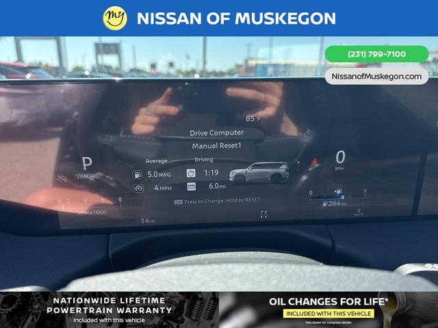 Photo of 2025 Deep Ocean Blue Pearl Nissan Armada