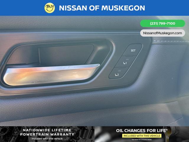 Photo of 2025 Deep Ocean Blue Pearl Nissan Armada