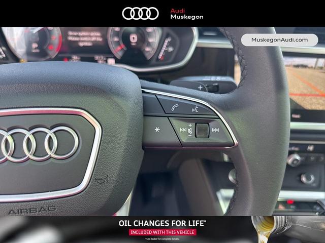 Photo of 2025 Glacier White Metallic Audi Q3
