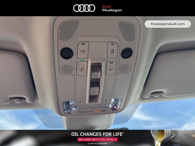 Photo of 2025 Glacier White Metallic Audi Q3