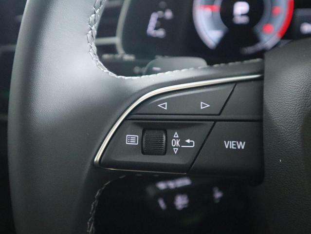 Photo of 2025 Mythos Black Metallic Audi Q7