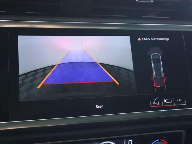 Photo of 2025 Chronos Gray Metallic Audi Q3