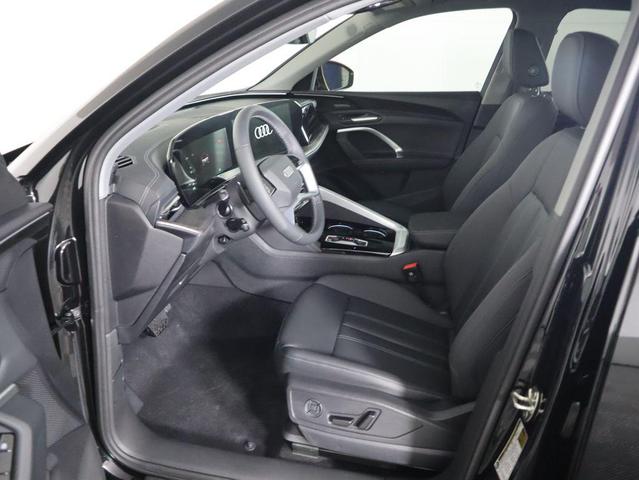 Photo of 2025 Mythos Black Metallic Audi Q5