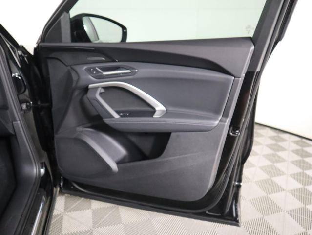 Photo of 2025 Mythos Black Metallic Audi Q5