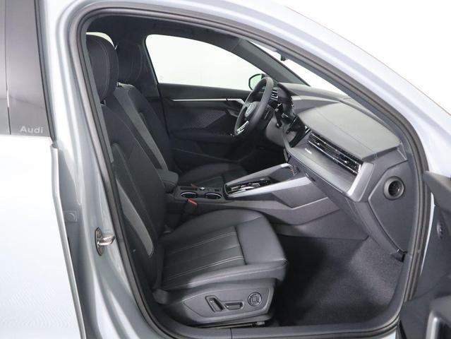 Photo of 2025 Gray Pearl Audi A3