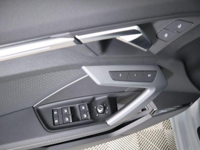 Photo of 2025 Gray Pearl Audi A3